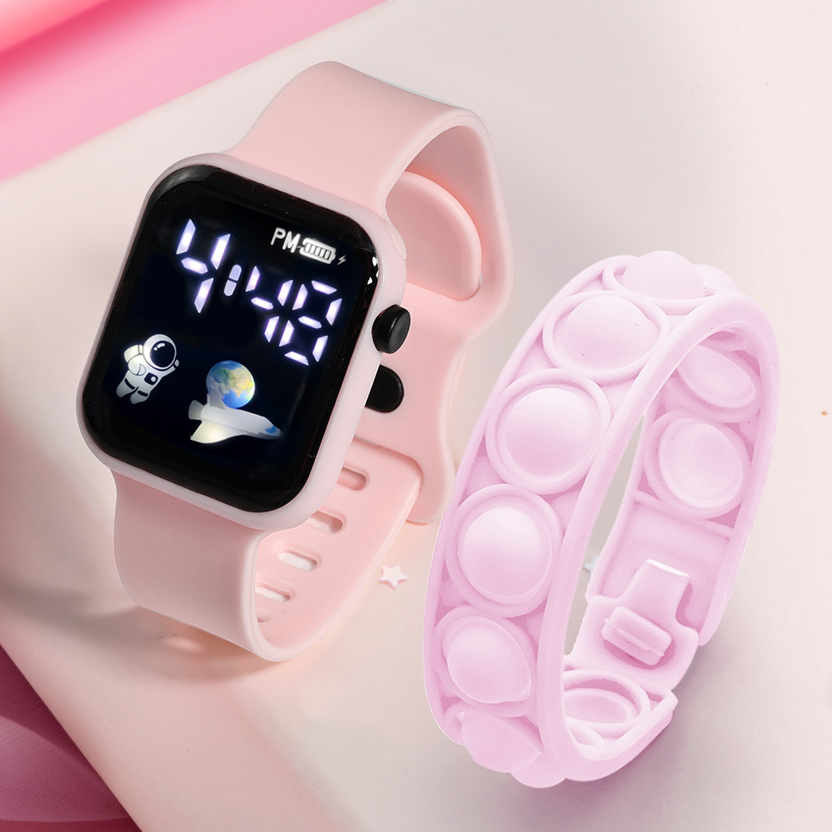 Smartwatch Watches For Girls - 子供用電子スポーツウォッチ,シンプルでファッショナブルなブレスレット,アウトドア,学生,男の子と女の子,ギフト,2個